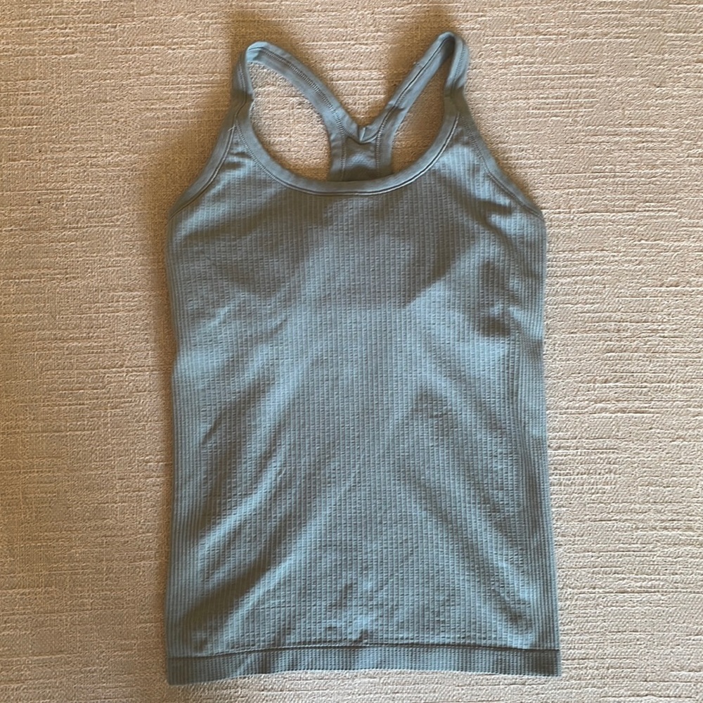 Lululemon tank